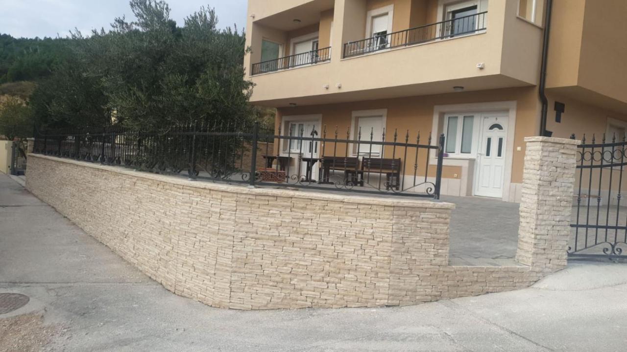 Ferienwohnung Andela 1 Makarska Exterior foto